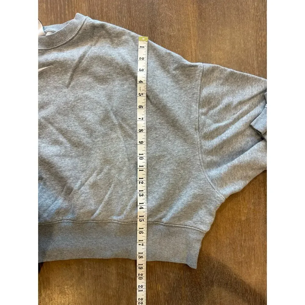 NIKE Gray Cropped Sweatshirt Top Shirt women size L